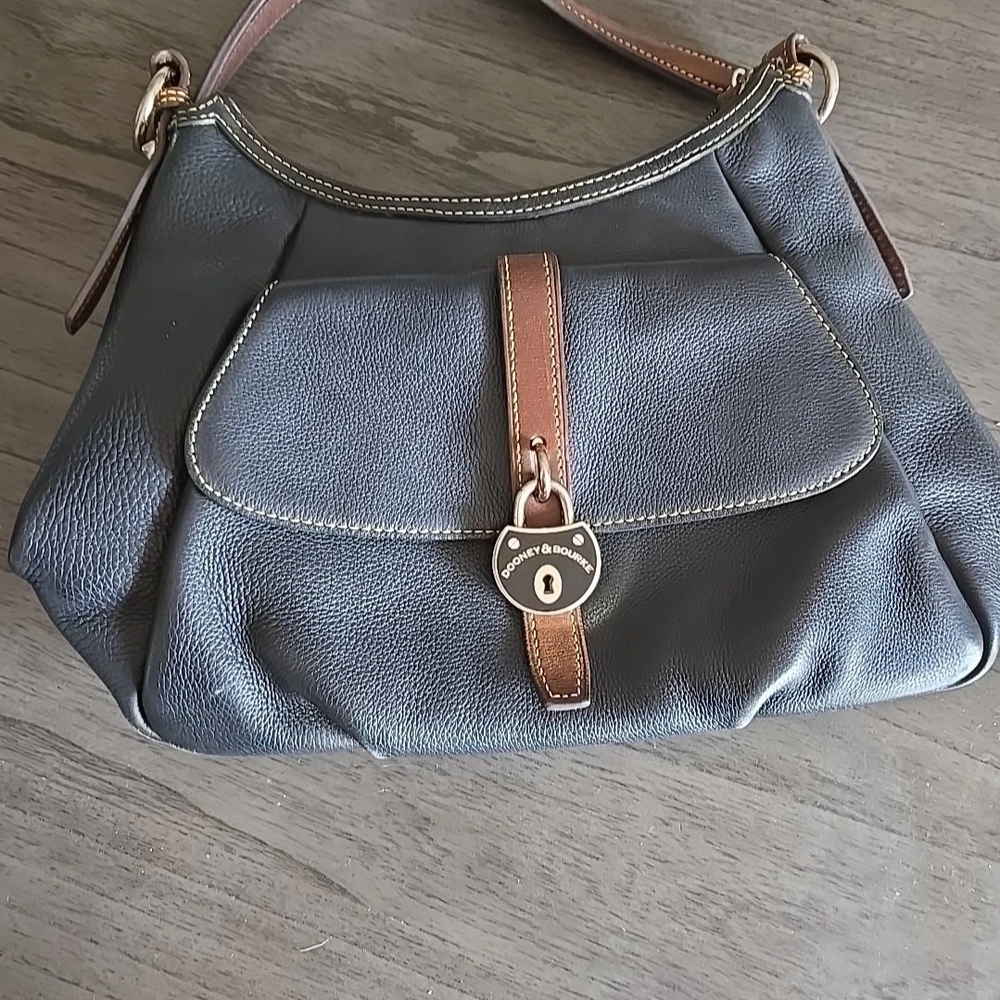 Dooney & Bourke Samba Handbag Purse Hobo Shoulder Bag Black w/ Gold Stitching